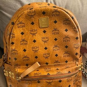COPY - MCM BACKPACK 👍🏻👍🏻👍🏻AUTHENT IC